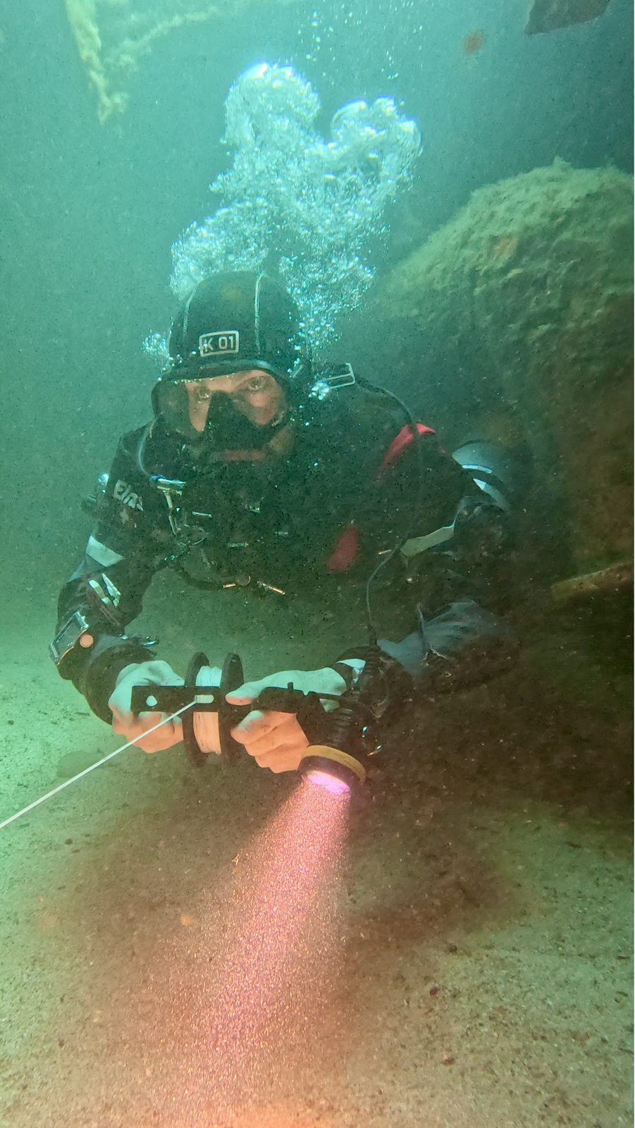 Elias reeling through the wreck during Advanced Wreck training